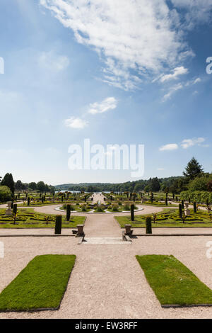 Jardins à l'italienne vue de la partie supérieure de la plate-forme d'observation Le Jardin de fleurs Banque D'Images