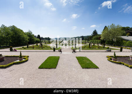 Jardins à l'italienne vue de la partie supérieure de la plate-forme d'observation Le Jardin de fleurs Banque D'Images