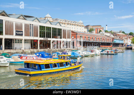 Bristol Harbourside Bristol ferry dans le port de Bristol Bristol Avon England UK GB EU Europe Banque D'Images