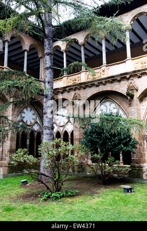 Jardin clos cloître dans le Monastère Royal de Santa Maria de Veruela Banque D'Images