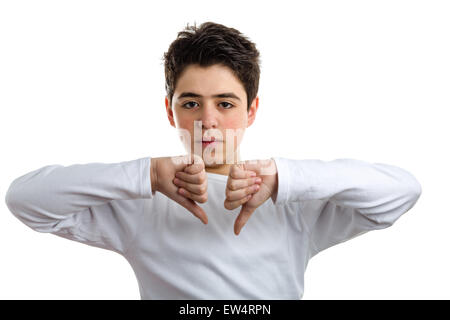 Avec l'acné chez les adolescents de race blanche dans la peau blanche un t-shirt pour faire n'aime pas signer avec les deux mains Banque D'Images