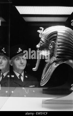 Exposition Toutankhamon au British Museum, Londres, 28 mars 1972. Appuyez sur Jour. Directeur de la galerie Maurice Peters. Banque D'Images