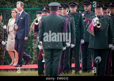 Le Grand-Duc Henri et la Grande-Duchesse Maria Teresa de Luxembourg au cours de la célébration officielle dans le cadre de la célébration du bicentenaire de la bataille de Waterloo, Belgique 18 juin 2015. Les 19 et 20 juin 2015, quelque 5000 de reconstitution historique, 300 chevaux et 100 cano Banque D'Images