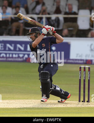 Canterbury, UK. 18 Juin, 2015. Graham Napier en action au bâton. T20 Natwest Blast. Vs Spitfires Kent Essex Eagles © Plus Sport Action/Alamy Live News Banque D'Images