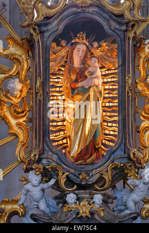 Image miraculeuse dans l'autel principal, l'église de pèlerinage Maria Limbach, Limbach, Bremen, Mainfranken, Lower Franconia Banque D'Images