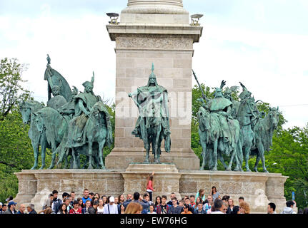 Place des Héros avec le Monument millénaire à Budapest Hongrie Banque D'Images