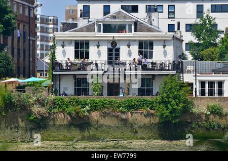 Le vieux bateau pub, Upper Mall, Hammersmith, Londres, Angleterre, Royaume-Uni, W6 Banque D'Images