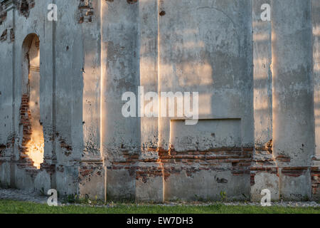 Loshitsa park à Minsk, la capitale est une véritable oasis naturelle. En outre, il est imprégné de l'esprit de l'antiquité - la première Banque D'Images