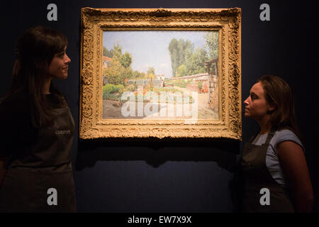 Londres, Royaume-Uni. 19 juin 2015. Sur la photo : Le potager par Alfred Sisley, estimation : 1,5 à 2 millions de GBP, invisible en public depuis plus d'un demi-siècle. Maison de vente aux enchères Christie's dévoile 52 œuvres d'art impressionniste et moderne qui sera vendu en Christie's Impressionist & Modern Art Evening Sale le 23 juin, le démarrage d'une semaine de ventes Christie's King Street et South Kensington (23-26 juin 2015). Credit : bas/Alamy Live News Banque D'Images