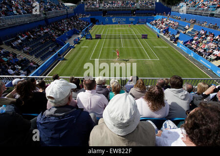 Birmingham, UK. 19 Juin, 2015. Tournoi de tennis classique Aegon. Vue générale du Centre Court à Edgbaston Priory pendant la lecture d'aujourd'hui entre Katerina Siniakova (CZE) et Angelique Kerber (Ger). Kerber a gagné en deux sets 6-2, 6-4. © Plus Sport Action/Alamy Live News Banque D'Images