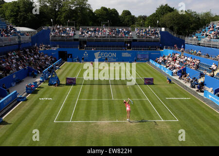 Birmingham, UK. 19 Juin, 2015. Tournoi de tennis classique Aegon. Vue générale du Centre Court à Edgbaston Priory pendant la lecture d'aujourd'hui entre Katerina Siniakova (CZE) et Angelique Kerber (Ger). Kerber a gagné en deux sets 6-2, 6-4. © Plus Sport Action/Alamy Live News Banque D'Images