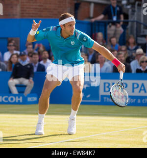 Londres, Royaume-Uni. 19 Juin, 2015. Aegon Tennis Championnat Queens. Gilles Muller (LUX) en action au cours de son quart de finale match avec Andy Murrary (GBR). Credit : Action Plus Sport/Alamy Live News Banque D'Images