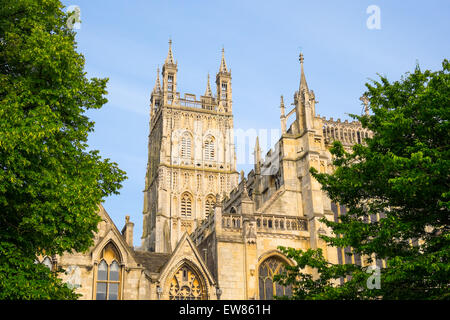 La cathédrale de Gloucester dans le soleil du soir Banque D'Images