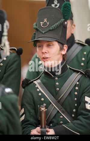 Bivouac alliées, en Belgique. 20 Juin, 2015. Wellington's alliés de l'armée rassemble des troupes de reconstitution, dans l'uniforme des Kings German Legion. Credit : Malcolm Park editorial/Alamy Live News Banque D'Images