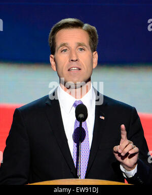 - Les fichiers dans ce dossier photo de la Convention nationale démocrate de 2012 à Charlotte, Caroline du Nord, le jeudi 6 septembre 2012, le procureur général du Delaware Beau Biden, nomme son père, United States Vice-président Joe Biden, à l'élection en tant que Vice-président des États-Unis. Beau Biden est décédé après avoir combattu le cancer du cerveau le Samedi, 30 mai, 2015. Credit : Ron Sachs/CNP (restriction : NO New York ou le New Jersey Journaux ou journaux dans un rayon de 75 km de la ville de New York) - AUCUN FIL SERVICE - Banque D'Images