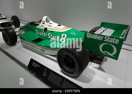 La Porsche 2708, exposée au Musée Porsche, un prototype IndyCar rare présentant la première tentative de course de VOITURES Porsche. Banque D'Images