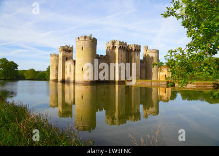 Château de Bodiam, East Sussex, Angleterre, Grande-Bretagne, FR, UK Banque D'Images