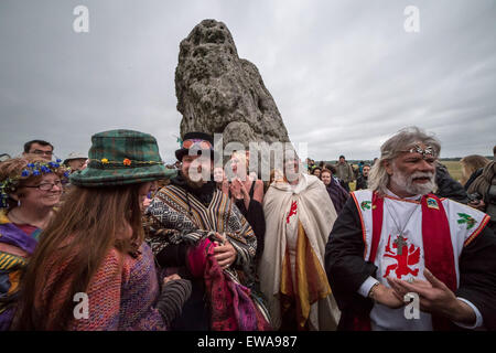 Avebury, UK. 21 Juin, 2015. Solstice d'été à Stonehenge Crédit : Guy Josse/Alamy Live News Banque D'Images