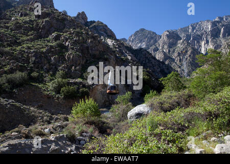 USA, California, Palm Springs, touristes, vue, montagnes de San Jacinto, aerial tram way Banque D'Images