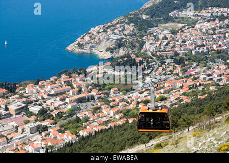 Téléphérique touristique au-dessus de Dubrovnik, Croatie Banque D'Images