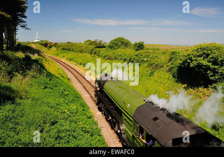 Machine à vapeur train arrivant en gare de Watchet sur la West Somerset Railway. La locomotive n'est pas pacifique Classe A1 60163 Tornade. Banque D'Images