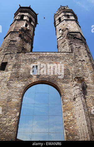 Ruines de la cathédrale de Macon en France Cathedrale le Vieux Saint-Vincent Banque D'Images