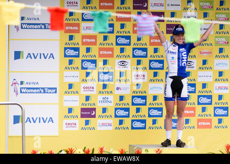 Hemel Hempstead, Royaume-Uni. 21 Juin, 2015. Aviva WT women's cycling tour, au Royaume-Uni. Credit : Carpe Diem/Alamy Live News Banque D'Images