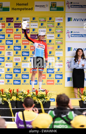 Hemel Hempstead, Royaume-Uni. 21 Juin, 2015. Aviva WT women's cycling tour, au Royaume-Uni. Credit : Carpe Diem/Alamy Live News Banque D'Images