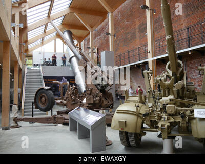 Le hall principal du Musée Royal Armories à Fort Nelson à Portsmouth, Hampshire. Banque D'Images