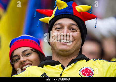 Temuco, Chili. 21 juillet, 2015. La Colombie est fans réagir devant un groupe C match contre le Pérou à l'America's Cup 2015, tenue à l'Allemand Becker à Temuco, Chili, 21 juillet 2015. Le match s'est terminé par 0-0. © Pedro Mera/Xinhua/Alamy Live News Banque D'Images