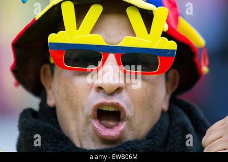 Temuco, Chili. 21 juillet, 2015. Ventilateur de la Colombie réagit à l'avant d'un groupe C match contre le Pérou à l'America's Cup 2015, tenue à l'Allemand Becker à Temuco, Chili, 21 juillet 2015. Le match s'est terminé par 0-0. © Pedro Mera/Xinhua/Alamy Live News Banque D'Images