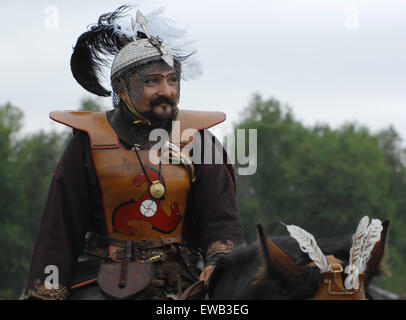 La Russie, MOLODI VILLAGE - 27 juillet : Un homme en costume de Crimée khan Devlet-Girey sur événement dédié à la victoire au combat près du village 1572 Molodi, le 27 juillet 2013, dans la région de Moscou, Russie Banque D'Images