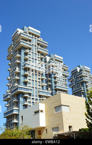 Luxe moderne immeuble de grande hauteur, Tel Aviv, Israël Banque D'Images