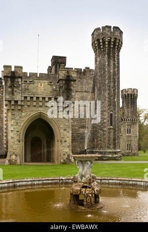 L'Irlande, Co Wexford, le château de Johnstown, xixe siècle manoir conçu pour la famille Grogan par Daniel Robertson Banque D'Images