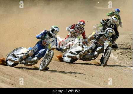 Marianske Lazne, République tchèque. 20 Juin, 2015. 2016 Long Track Speedway World Championship qualification, 1er tour à Marianske Lazne, République tchèque, le 20 juin 2015. © Slavomir Kubes/CTK Photo/Alamy Live News Banque D'Images