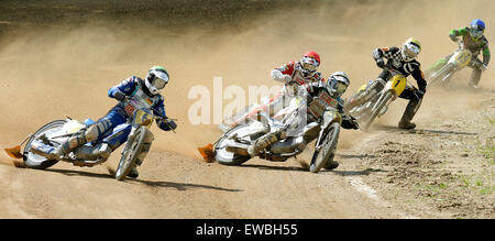 Marianske Lazne, République tchèque. 20 Juin, 2015. 2016 Long Track Speedway World Championship qualification, 1er tour à Marianske Lazne, République tchèque, le 20 juin 2015. © Slavomir Kubes/CTK Photo/Alamy Live News Banque D'Images