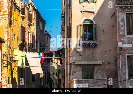 La vie quotidienne à Venise, Venezia, Italie Banque D'Images