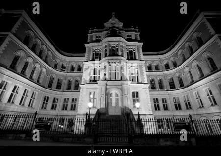 Adams Building, Nottingham City at night, Lancashire England UK Banque D'Images