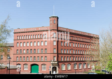 Les bâtiments dans la rue friteuse Chubb, Wolverhampton construit en 1899 pour la Chubb & Sons Lock and Safe Company Banque D'Images