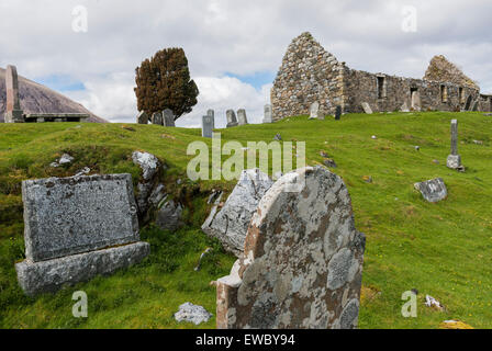 Chapelle et cimetière avec des tombes près de Loch Cill Chriosd dans les Highlands d'Écosse, de l'image, commee Daan Kloeg. Banque D'Images