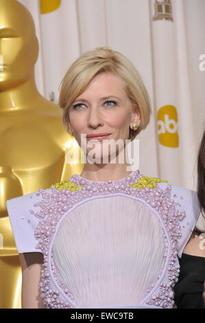 LOS ANGELES, CA - 27 février 2011 : Cate Blanchett à la 83e cérémonie des Oscars au Kodak Theatre, à Hollywood. Banque D'Images