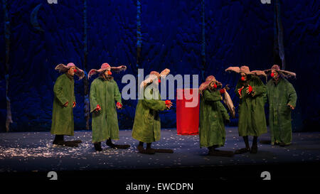 Slava's Snowshow au Tel Aviv Performing Arts Centre, à Tel Aviv, à l'OB 3 juin 2015. Banque D'Images