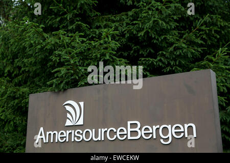 Un logo affiche à l'extérieur du siège de AmerisourceBergen dans Chesterbrook, Pennsylvanie. Banque D'Images