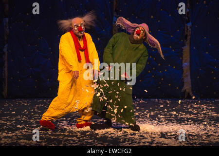Slava's Snowshow au Tel Aviv Performing Arts Centre, à Tel Aviv, à l'OB 3 juin 2015. Banque D'Images