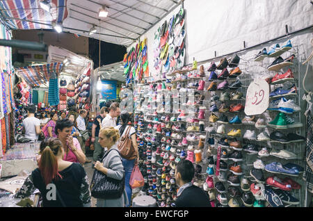 Marché des dames à Mongkok Tung Choi Street de Hong Kong. Banque D'Images