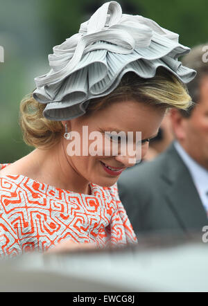 Wuhan, Hubei, Chine. 22 Juin, 2015. La Reine Mathilde de Belgique Visites Hubei Wuhan Museum of Art de la province de Hubei. Le roi Philippe et la Reine Mathilde de Belgique ont été invités par le président chinois Xi Jinping pour une visite d'Etat en Chine au cours de Jun 20th-27th. Crédit : SIPA Asie/ZUMA/Alamy Fil Live News Banque D'Images