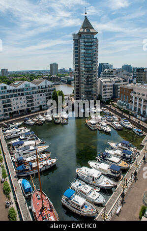 Un autre point de vue du Belvédère et Haebour Chelsea Building tiré de la suite penthouse de l'hôtel Chelsea Harbour Banque D'Images