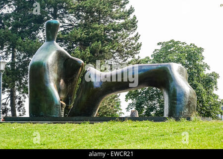 Reclining Figure Genève Banque D'Images