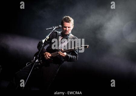 Muse en concert au Festival Pinkpop à Landgraaf aux Pays-Bas © 2015 Roberto Finizio/Alamy Live News Banque D'Images