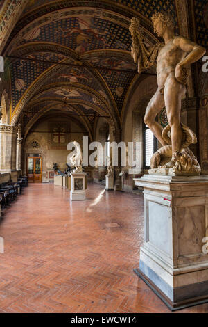 Galerie de sculptures, Musée du Bargello, Florence, Italie Banque D'Images
